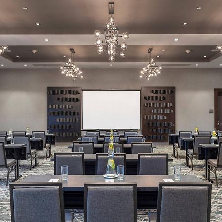 Residence Inn By Marriott Boston Нейтик Экстерьер фото