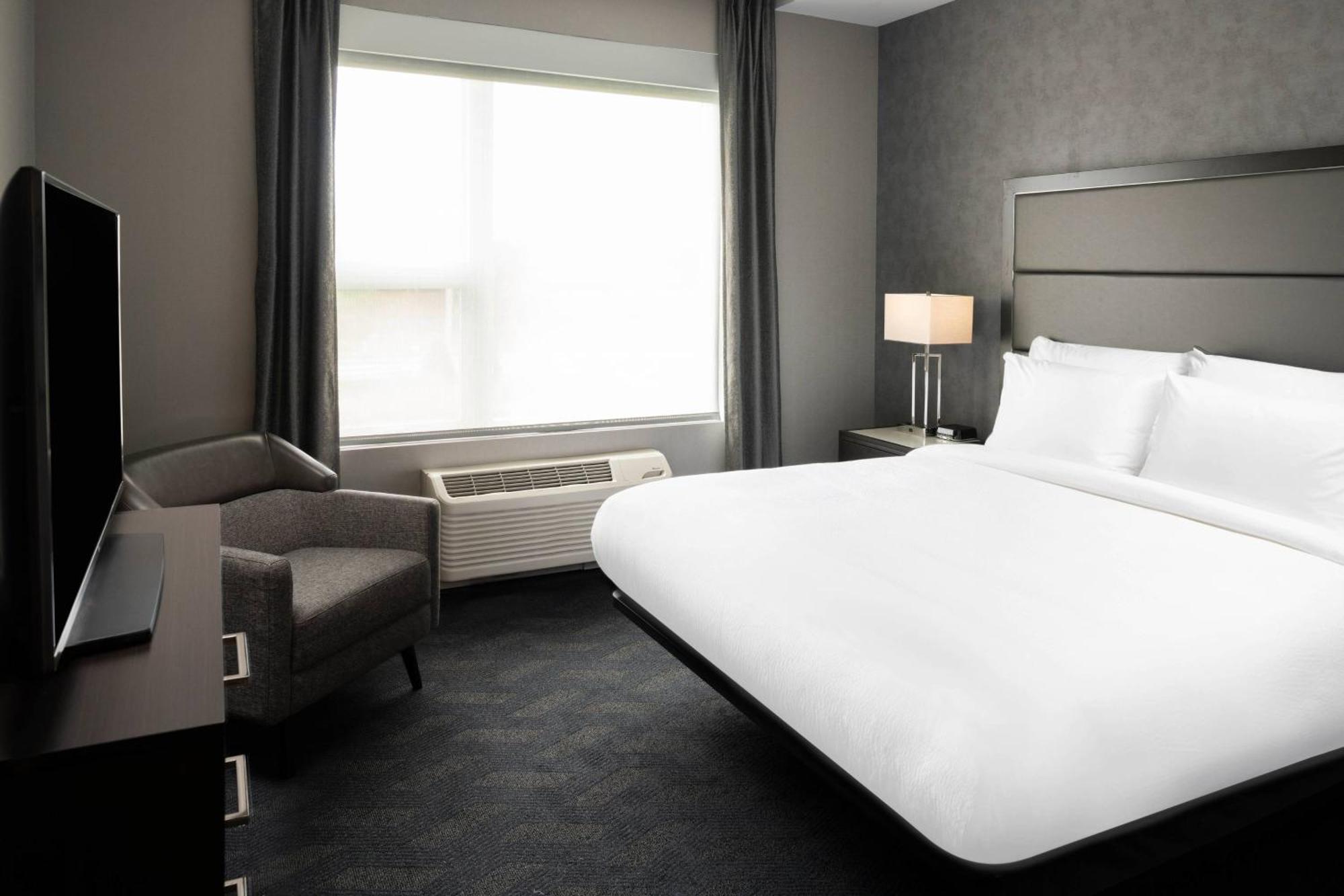Residence Inn By Marriott Boston Нейтик Экстерьер фото