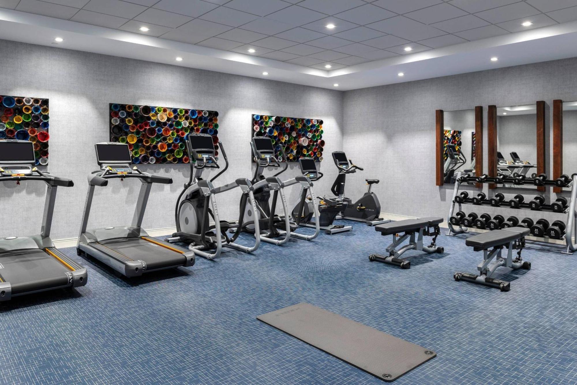 Residence Inn By Marriott Boston Нейтик Экстерьер фото
