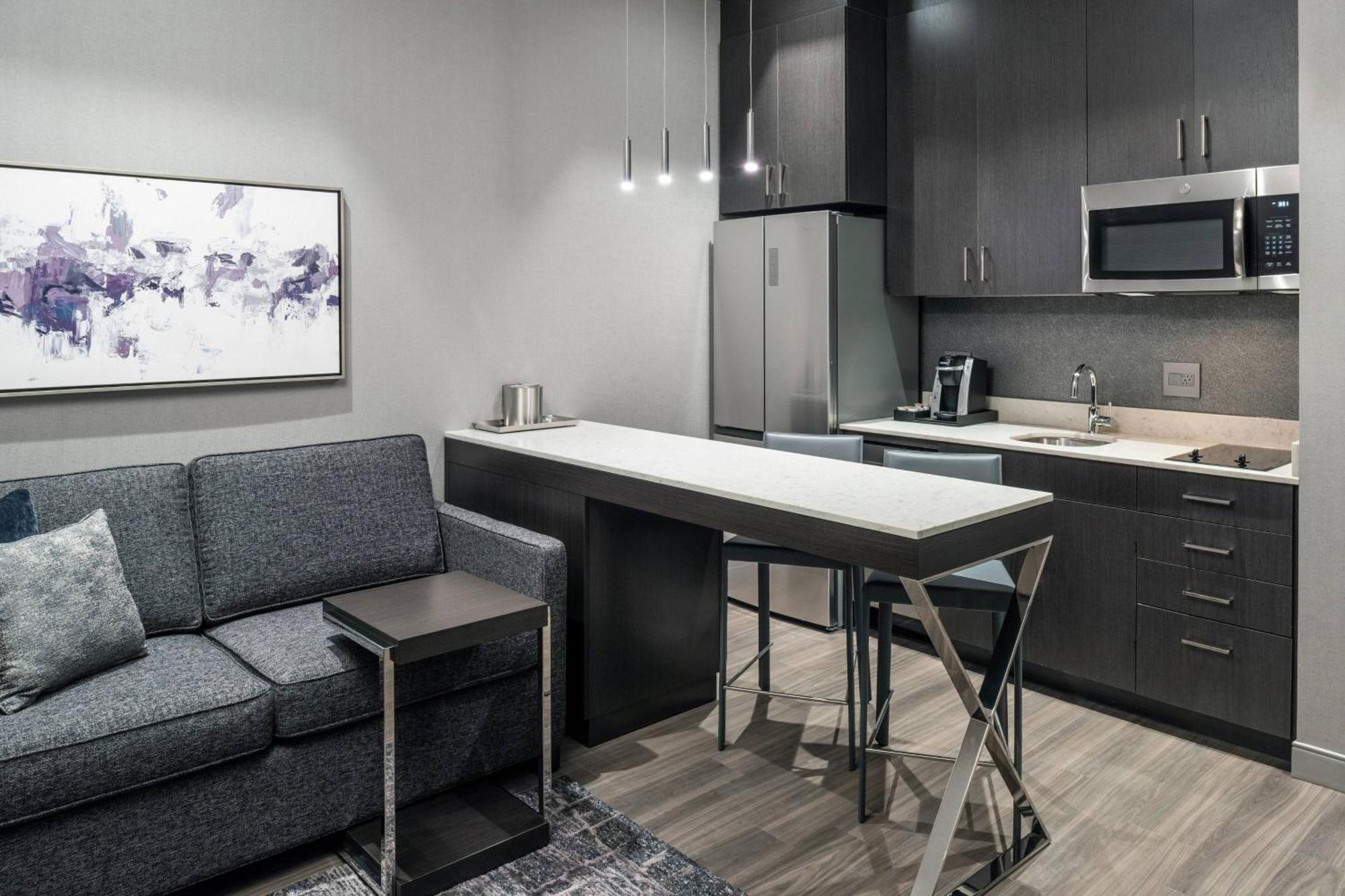 Residence Inn By Marriott Boston Нейтик Экстерьер фото